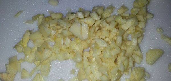 chopped-garlic