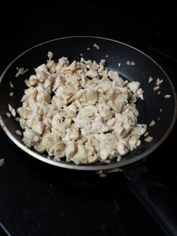cooked-chicken-chopped-garlic